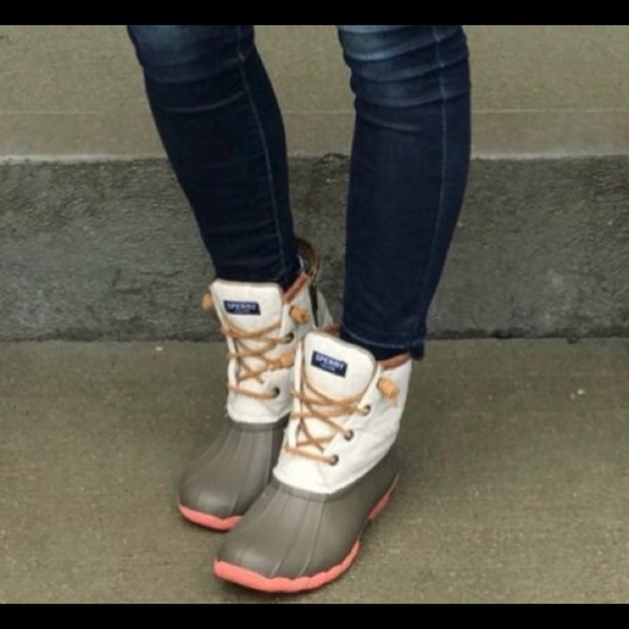 sperry duck shoes do duck boots run big or small